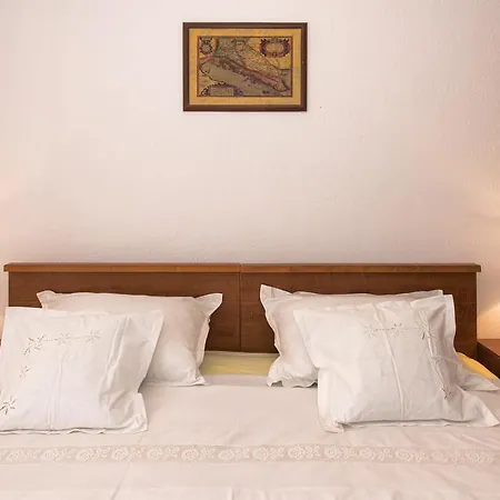 בית הארחה Wish סטארי גראד